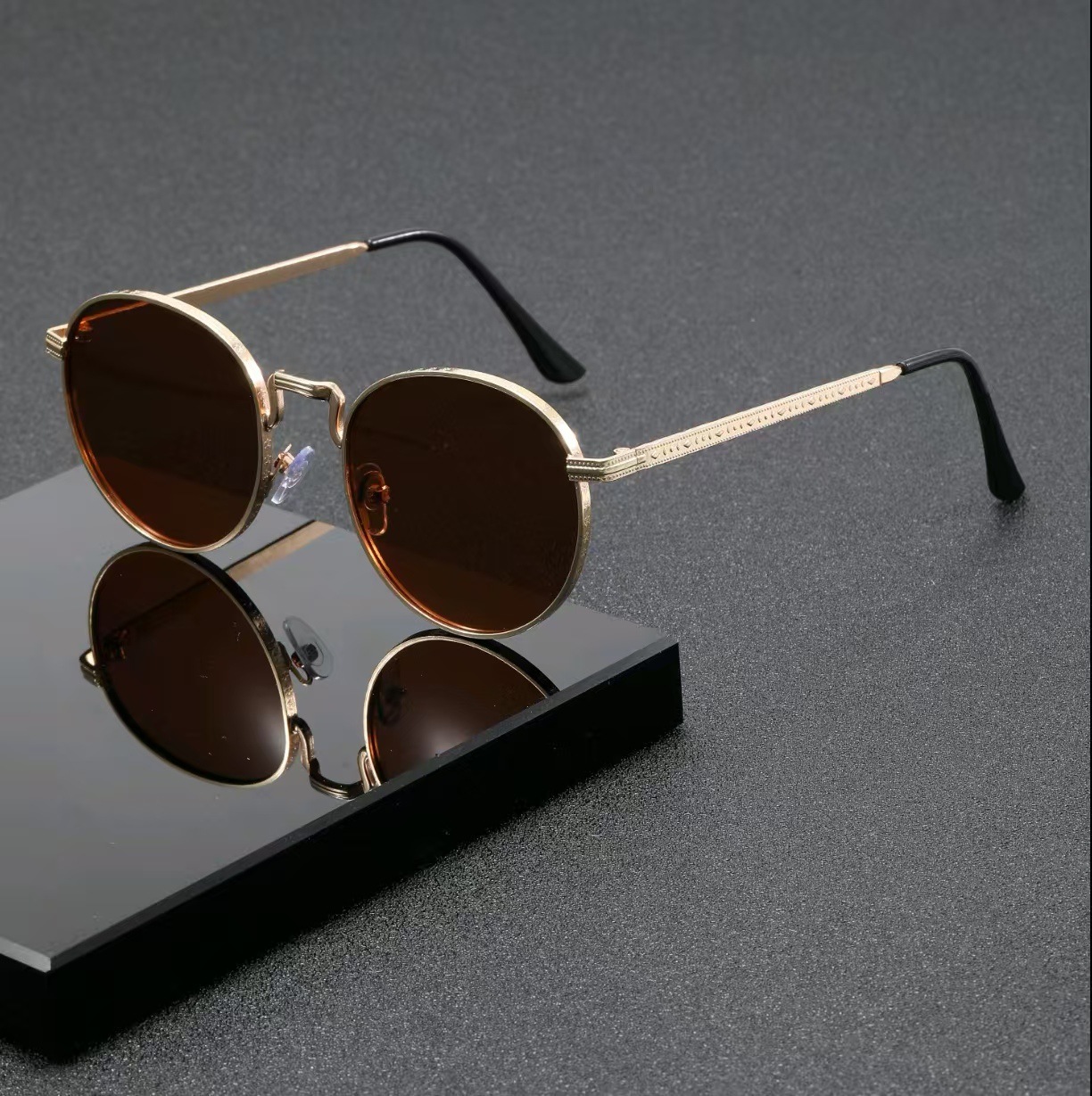 1PCS Retro Oval Narrow Frame S - Metal Photo Panel のレビューと価格
